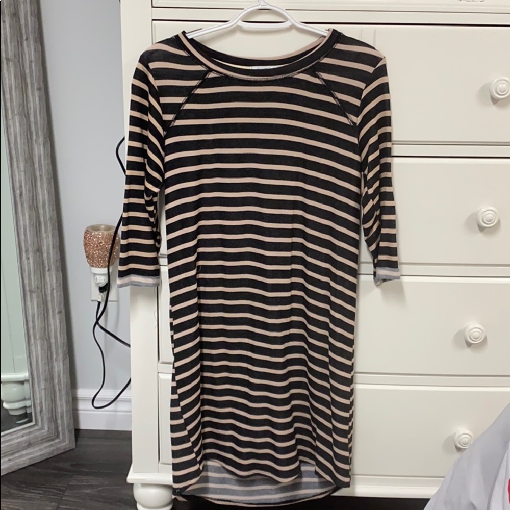 Half sleeve loose fitting dress